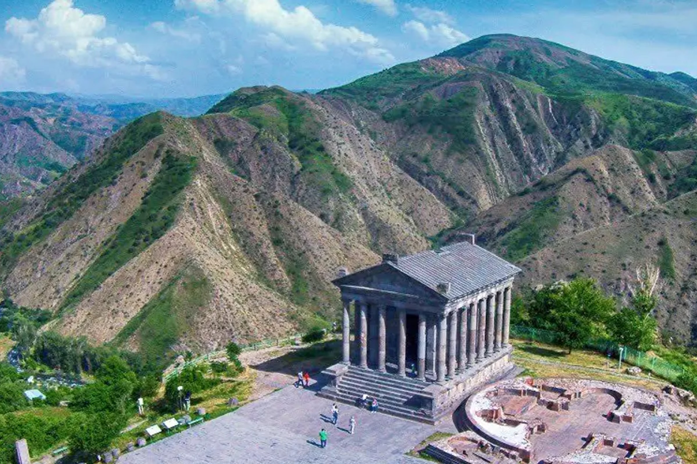 From Yerevan: 4.5-Hour Garni-Geghard Tour